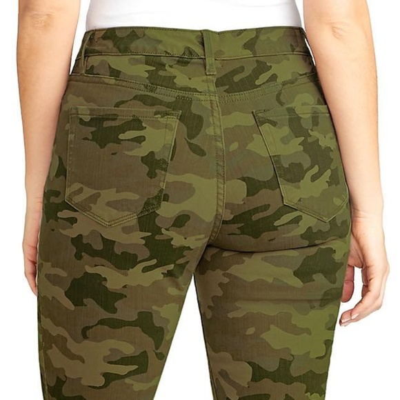 NINE WEST BNWT CAMO Jeans - - Picture 3 of 7